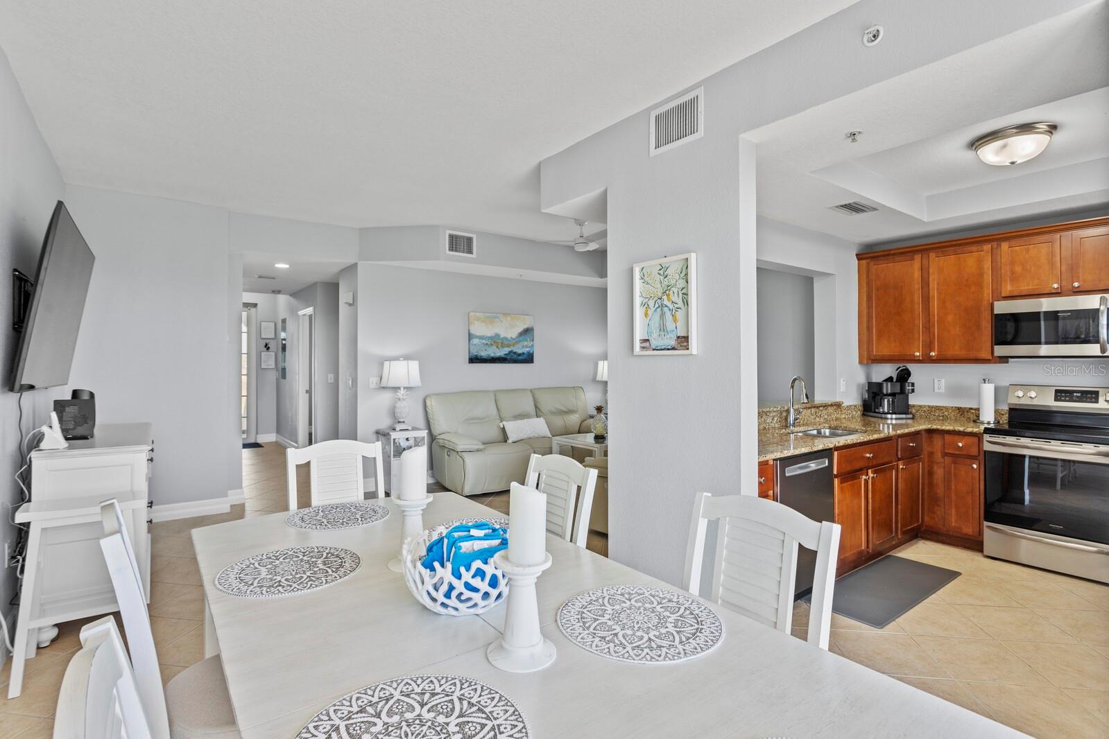 627 BAHIA BEACH BLVD, RUSKIN, FL, 33570