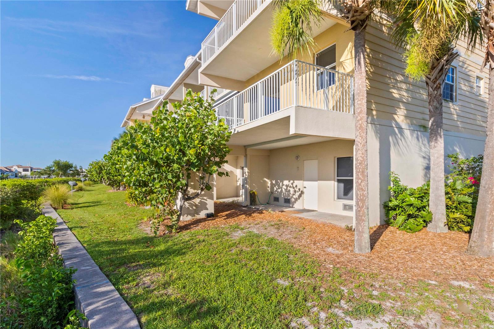 627 BAHIA BEACH BLVD, RUSKIN, FL, 33570
