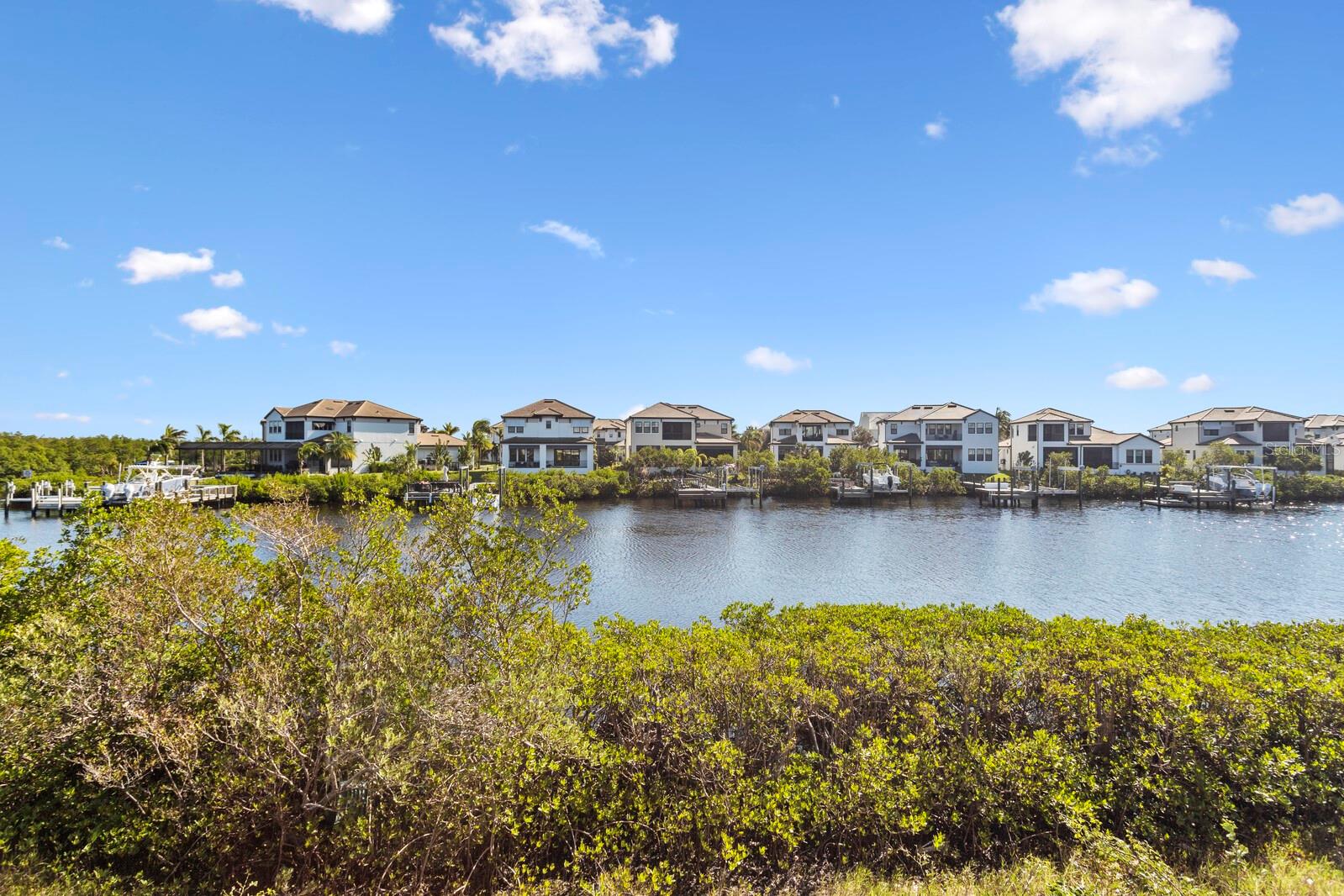 627 BAHIA BEACH BLVD, RUSKIN, FL, 33570