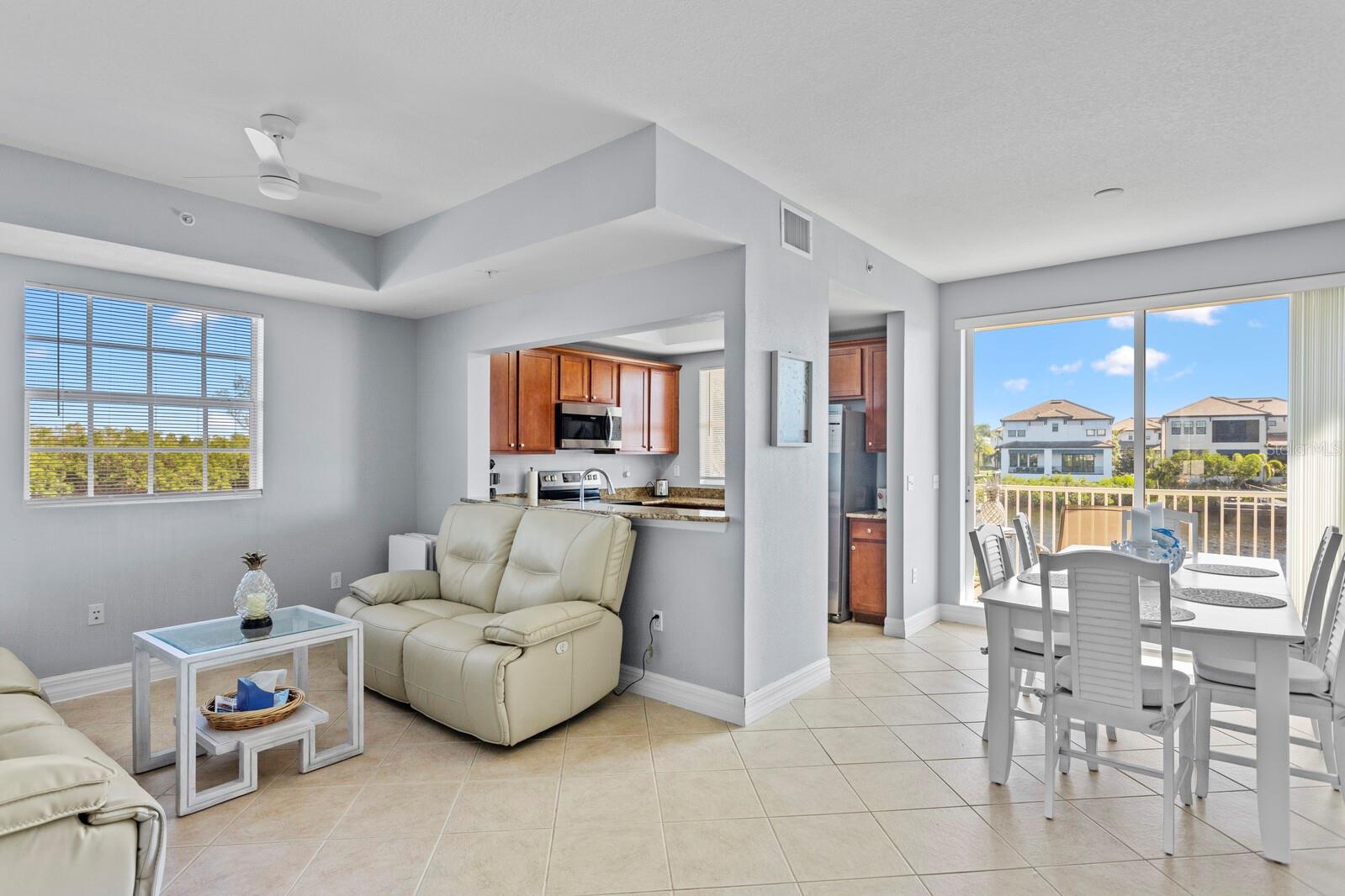 627 BAHIA BEACH BLVD, RUSKIN, FL, 33570