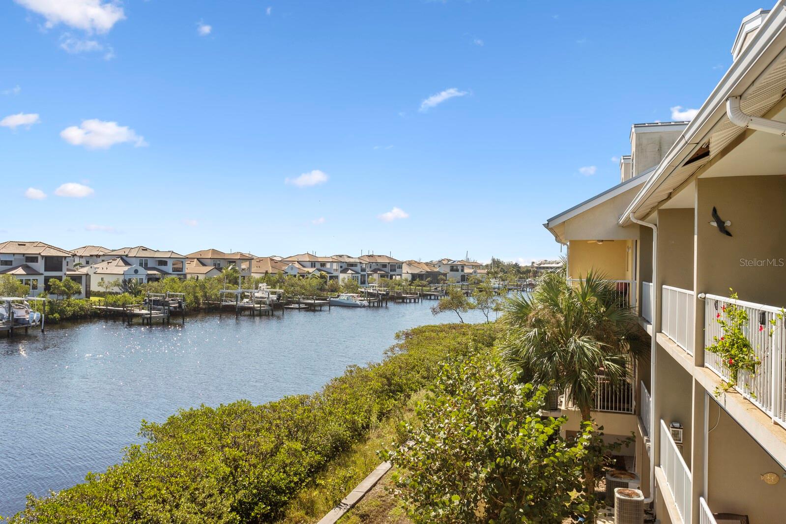627 BAHIA BEACH BLVD, RUSKIN, FL, 33570