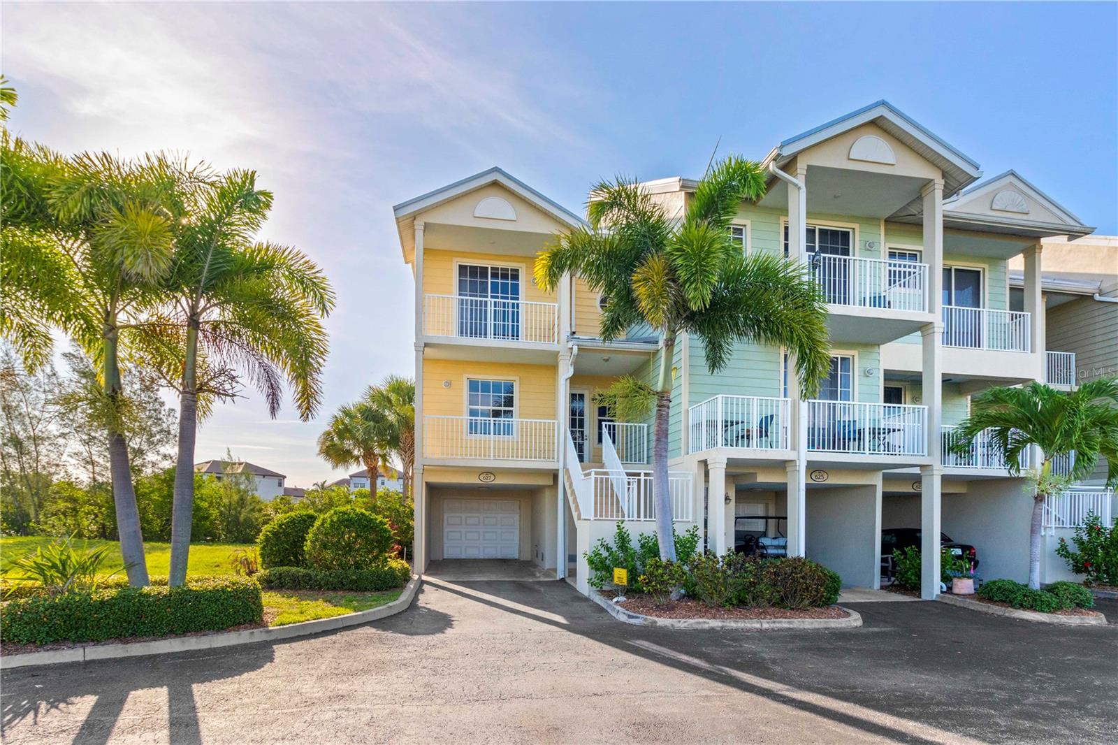 627 BAHIA BEACH BLVD, RUSKIN, FL, 33570
