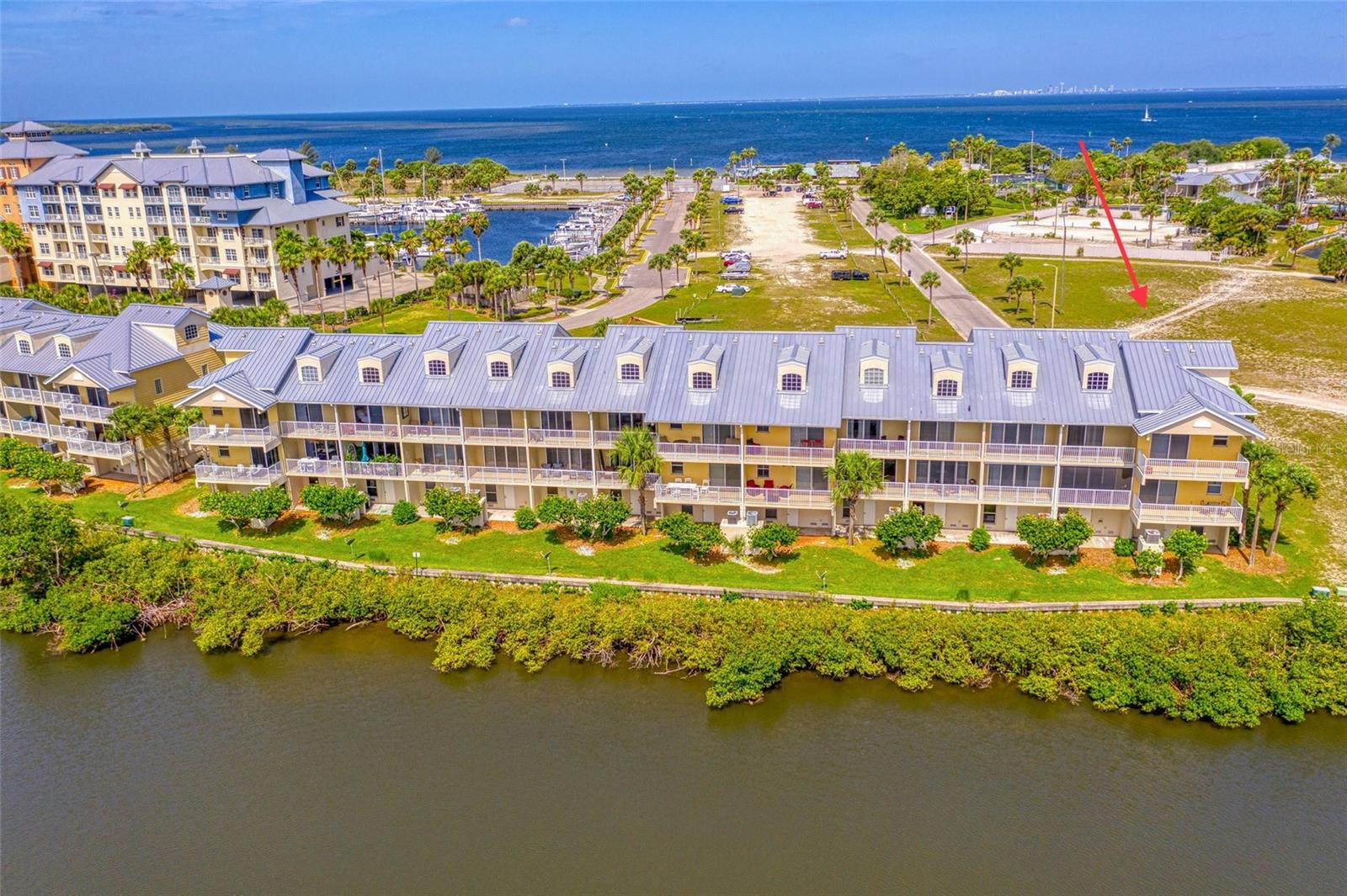 627 BAHIA BEACH BLVD, RUSKIN, FL, 33570