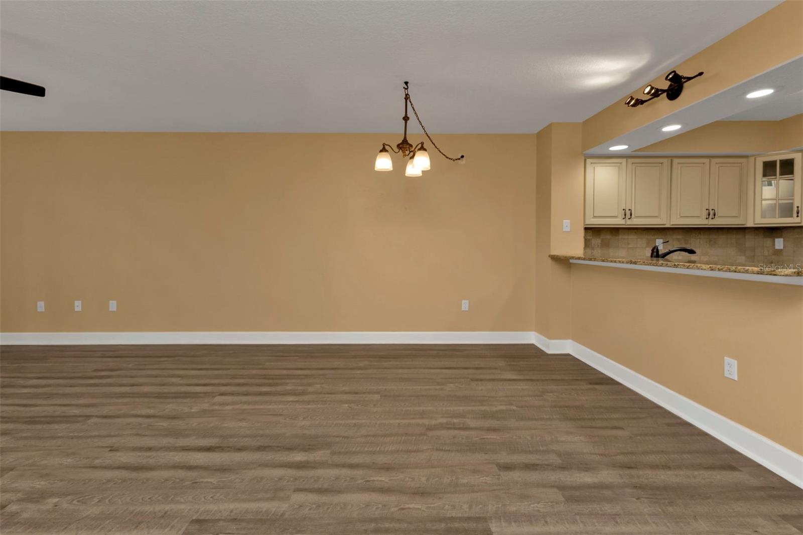 1355 SAXONY CIR #211, PUNTA GORDA, FL, 33983