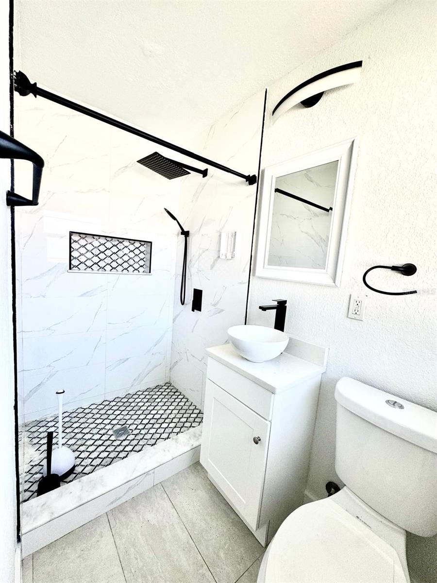 9 N AURORA AVE, CLEARWATER, FL, 33765