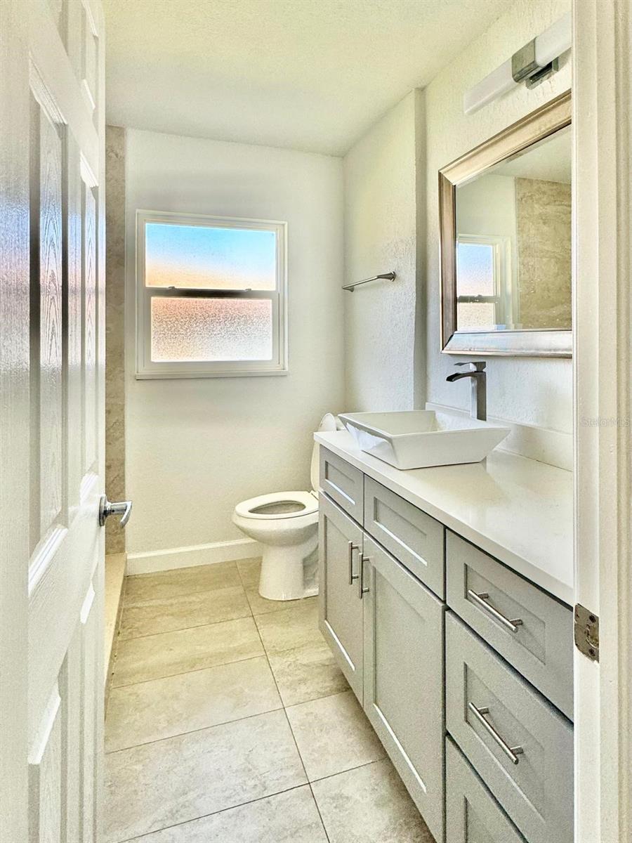 9 N AURORA AVE, CLEARWATER, FL, 33765