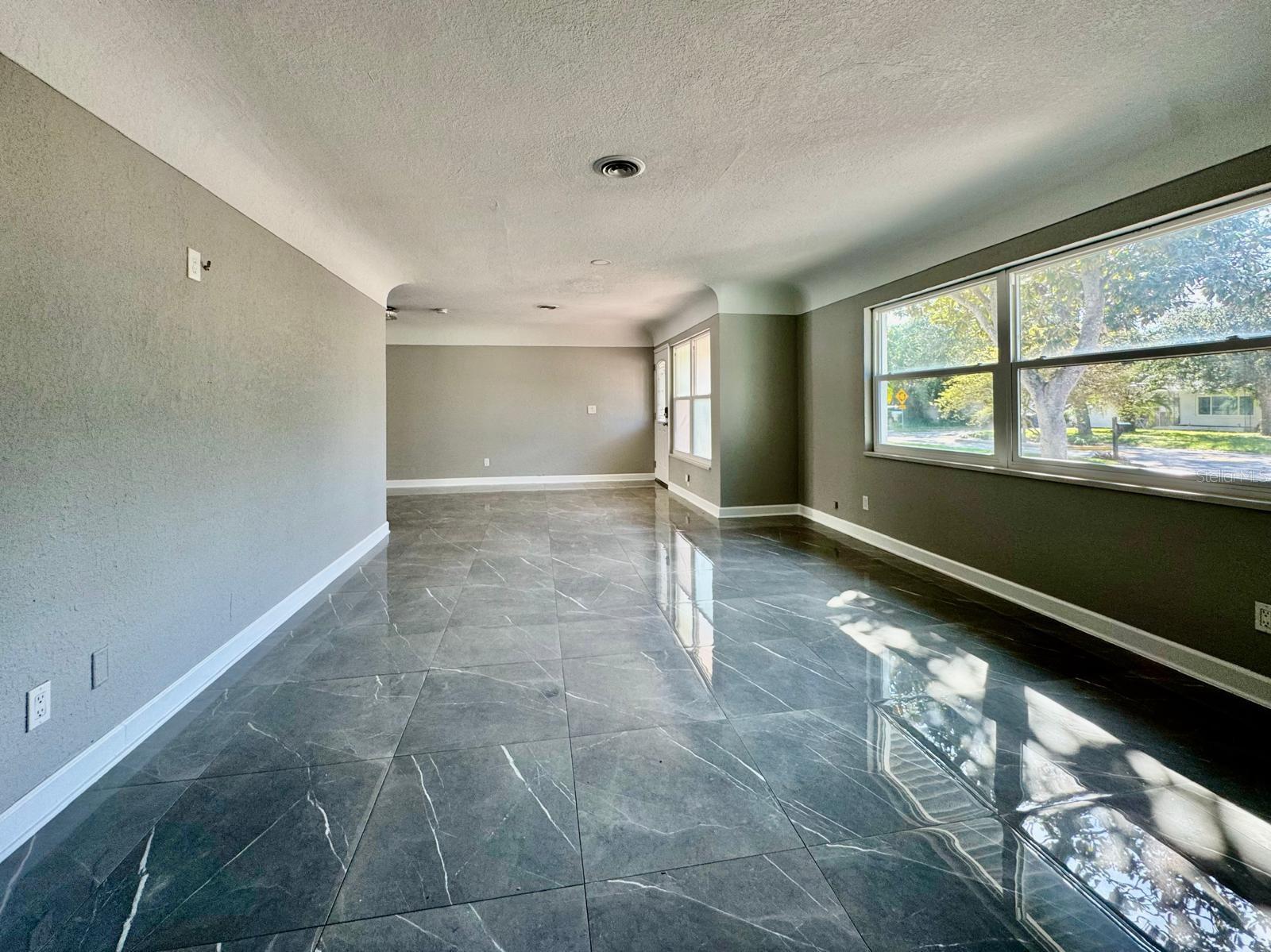 9 N AURORA AVE, CLEARWATER, FL, 33765
