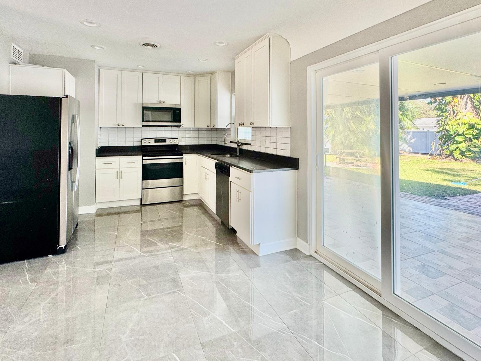 9 N AURORA AVE, CLEARWATER, FL, 33765