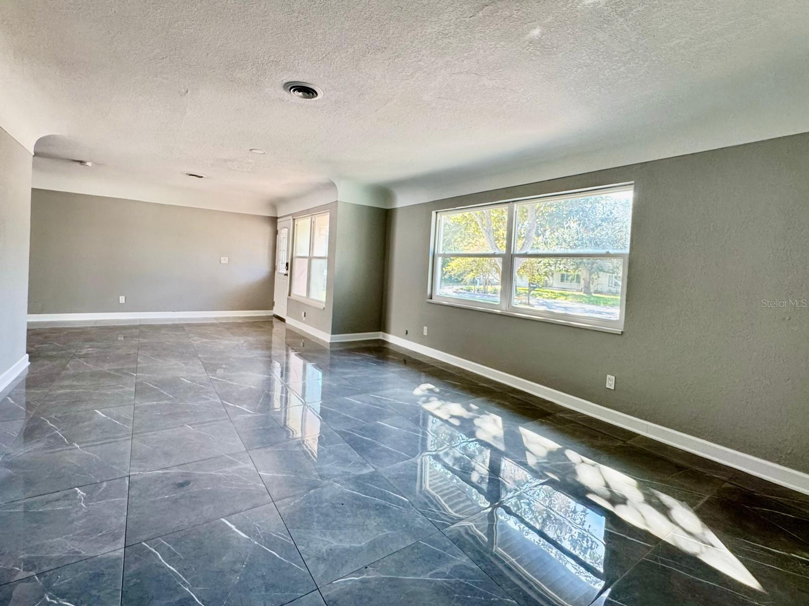 9 N AURORA AVE, CLEARWATER, FL, 33765