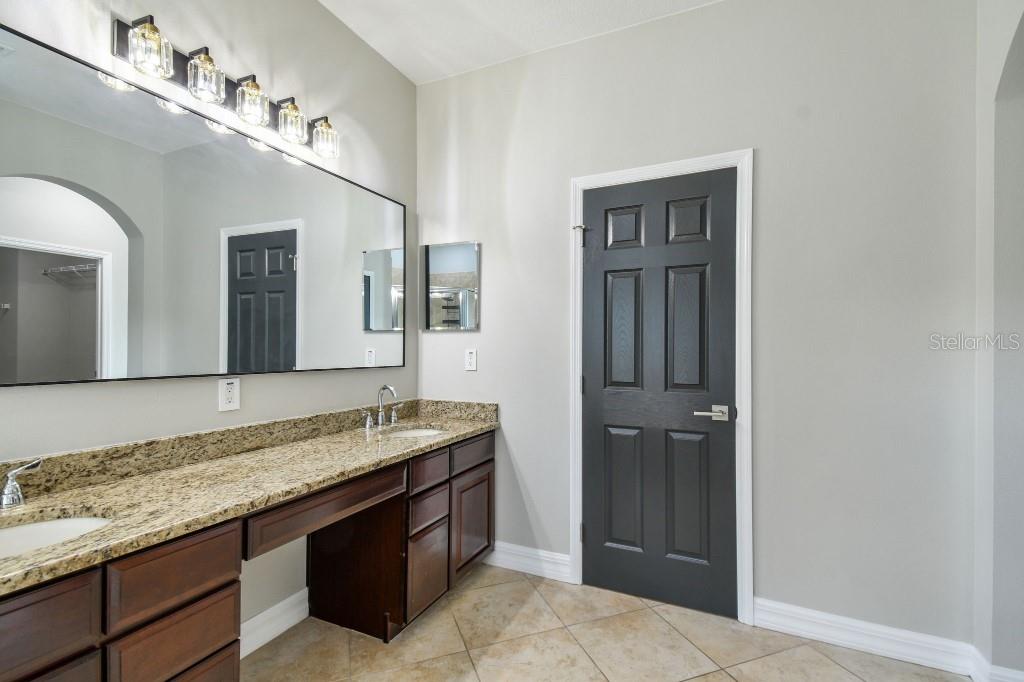 2039 PARK CRESCENT DR, LAND O LAKES, FL, 34639