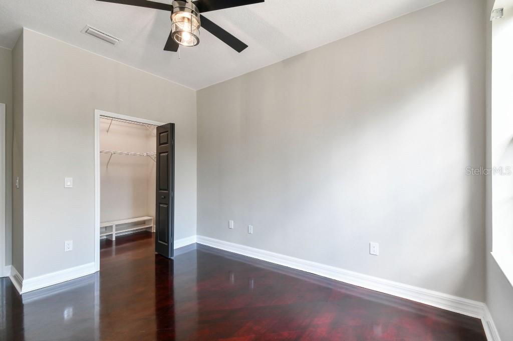 2039 PARK CRESCENT DR, LAND O LAKES, FL, 34639