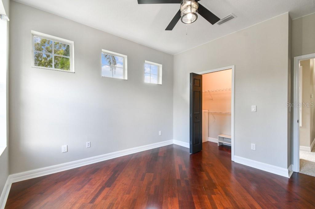 2039 PARK CRESCENT DR, LAND O LAKES, FL, 34639