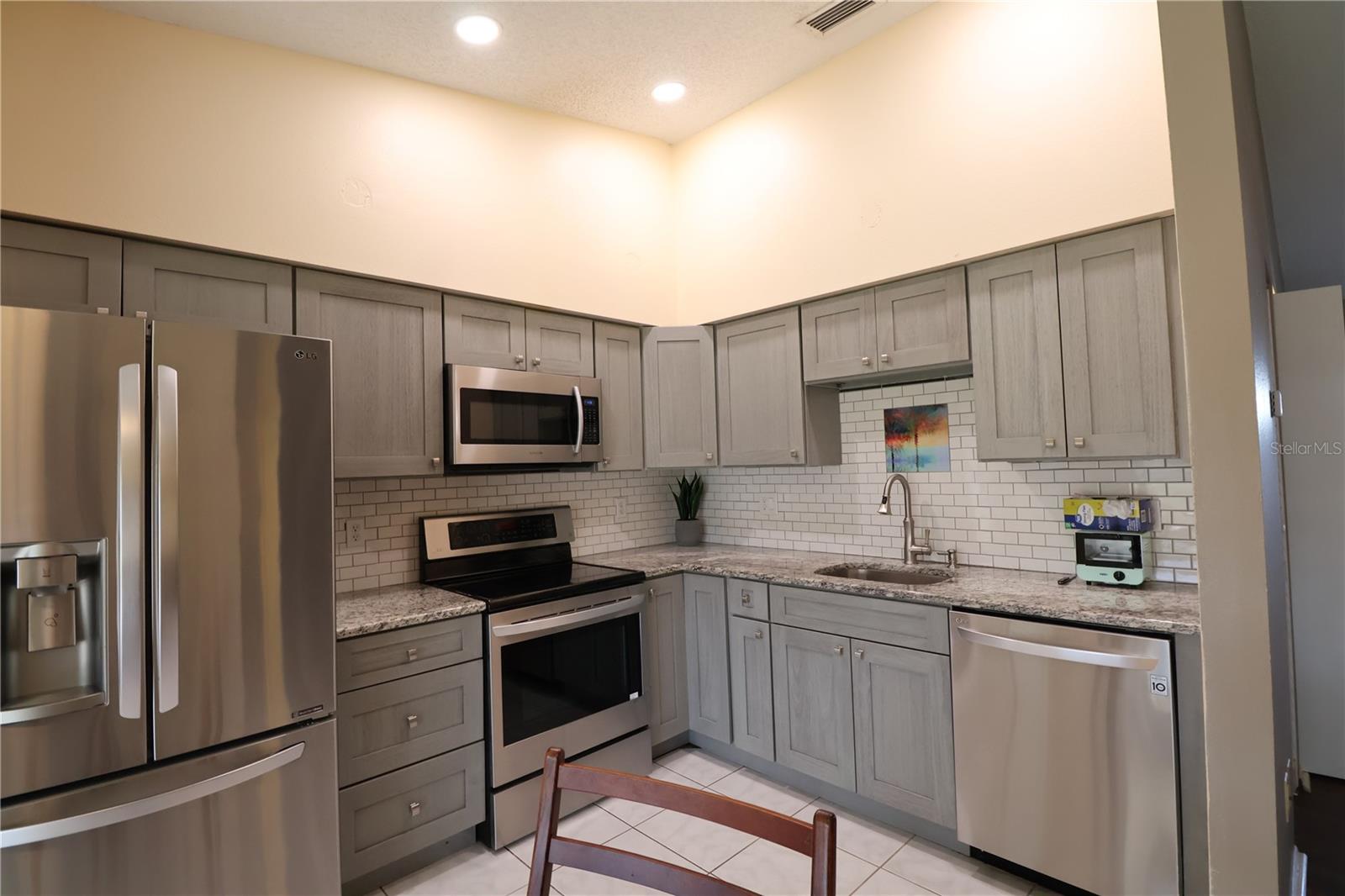 4105 33RD AVENUE DR W #4105, BRADENTON, FL, 34205