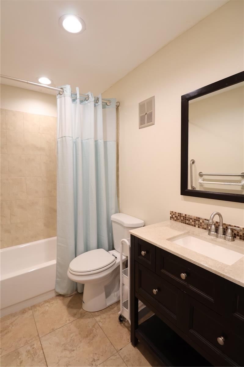 4105 33RD AVENUE DR W #4105, BRADENTON, FL, 34205