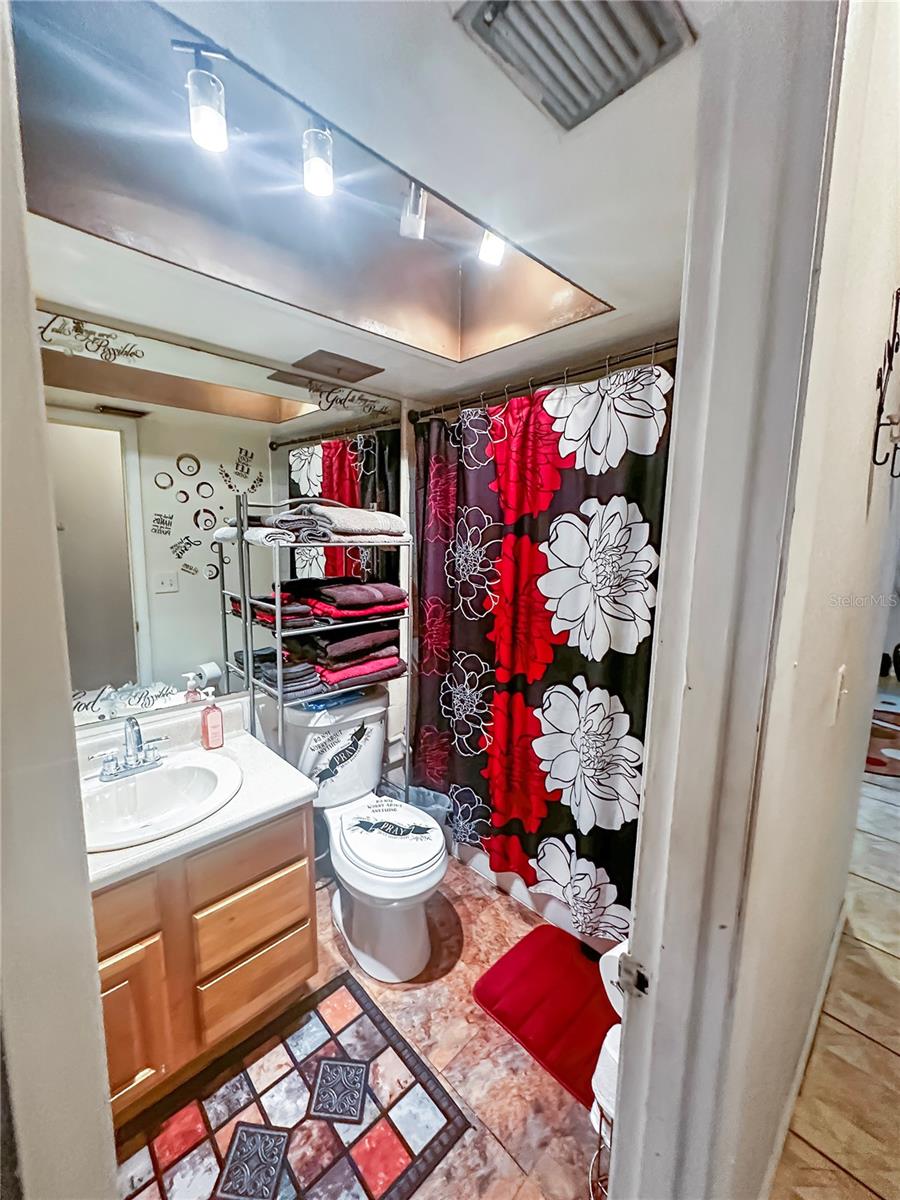 1666 GAMMON LN, ORLANDO, FL, 32811