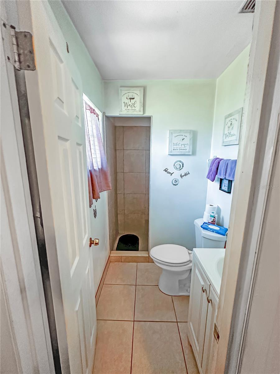 1666 GAMMON LN, ORLANDO, FL, 32811
