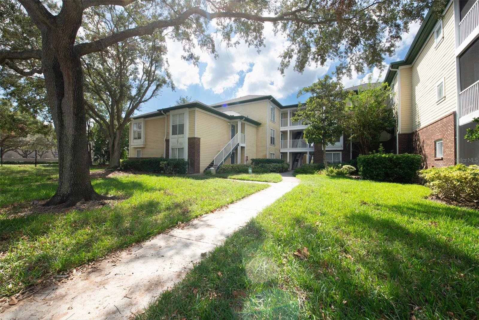 10122 WINSFORD OAK BLVD #403, TAMPA, FL, 33624