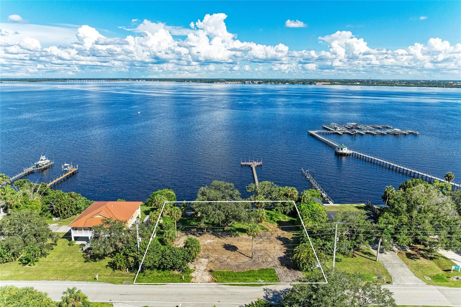 5060 MELBOURNE ST, PUNTA GORDA, FL, 33980