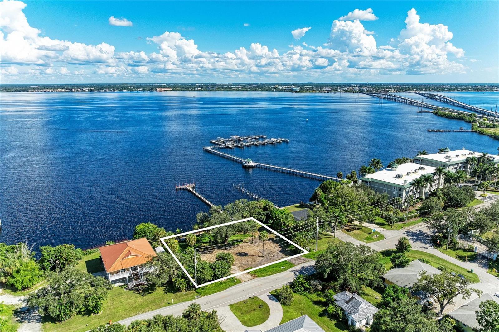 5060 MELBOURNE ST, PUNTA GORDA, FL, 33980