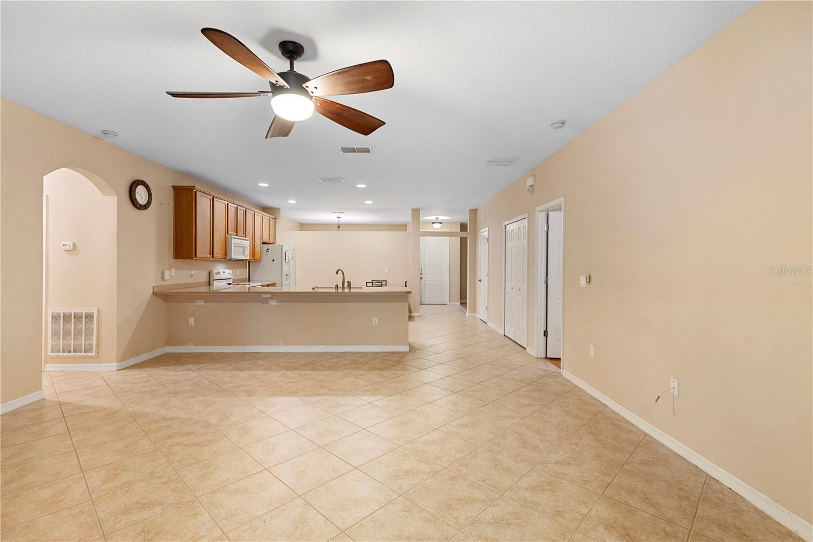 966 SPRINGS LANDING DR, DELTONA, FL, 32725