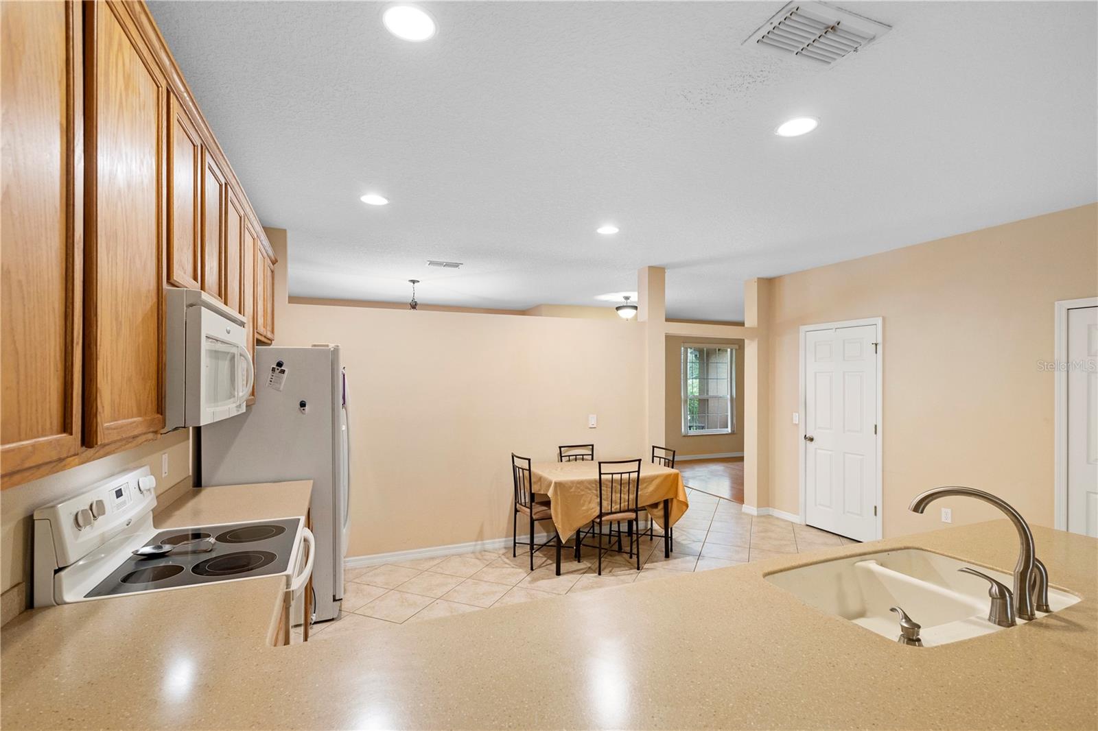 966 SPRINGS LANDING DR, DELTONA, FL, 32725