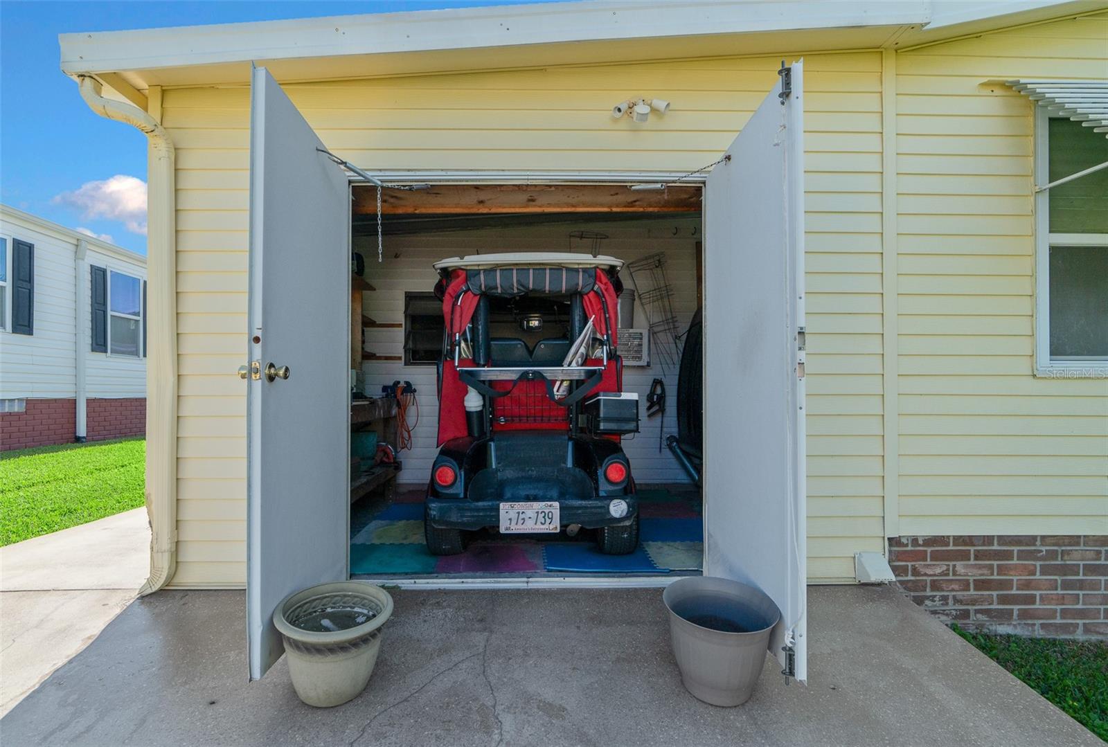 1704 PEBBLE BEACH LN, LADY LAKE, FL, 32159