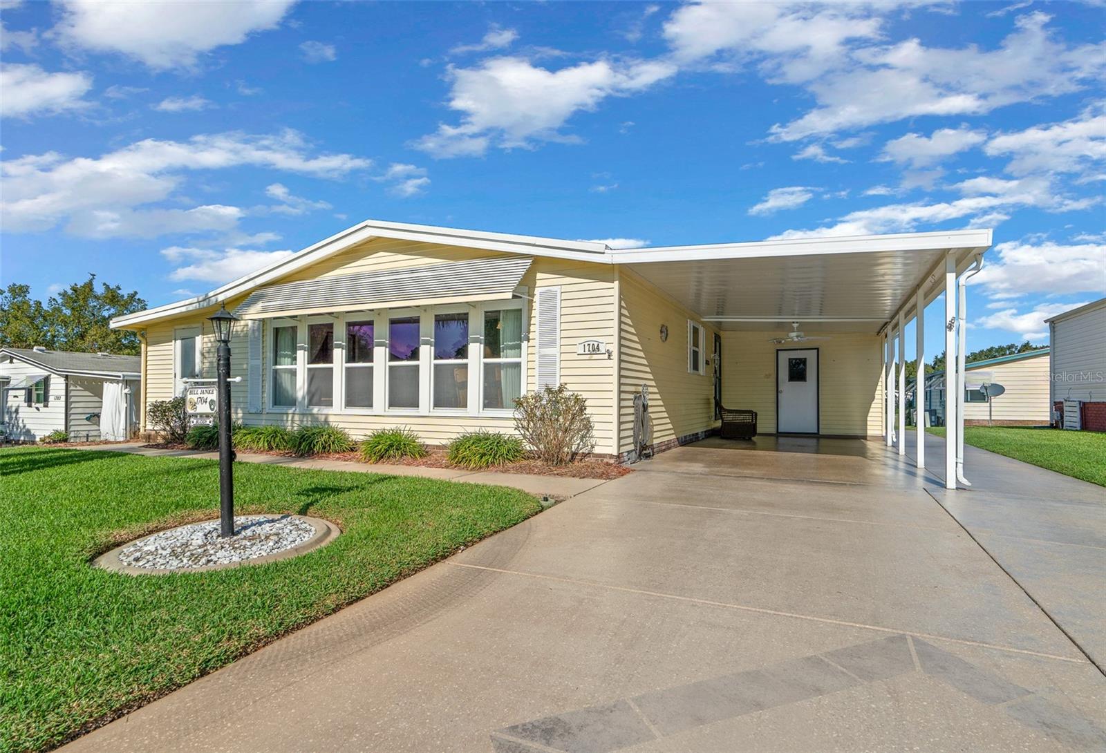 1704 PEBBLE BEACH LN, LADY LAKE, FL, 32159