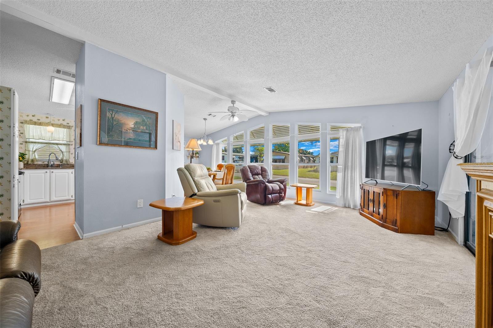 1704 PEBBLE BEACH LN, LADY LAKE, FL, 32159
