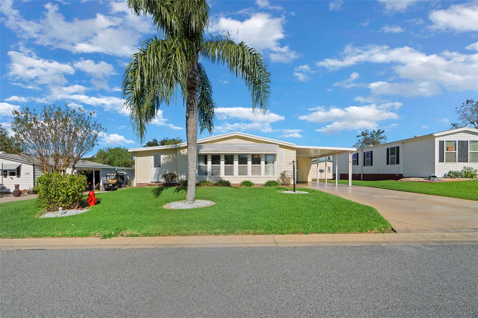 1704 PEBBLE BEACH LN, LADY LAKE, FL, 32159