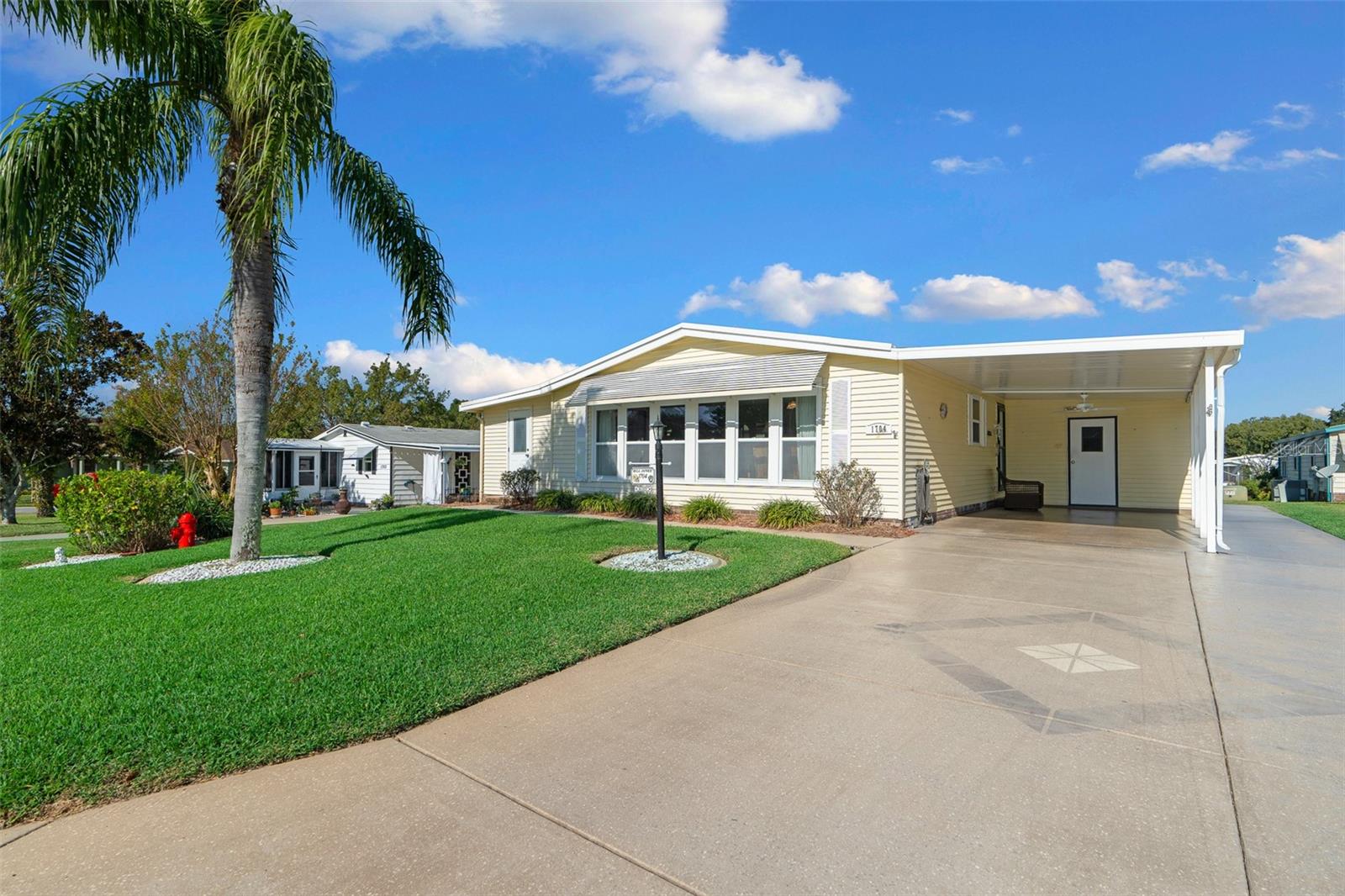 1704 PEBBLE BEACH LN, LADY LAKE, FL, 32159