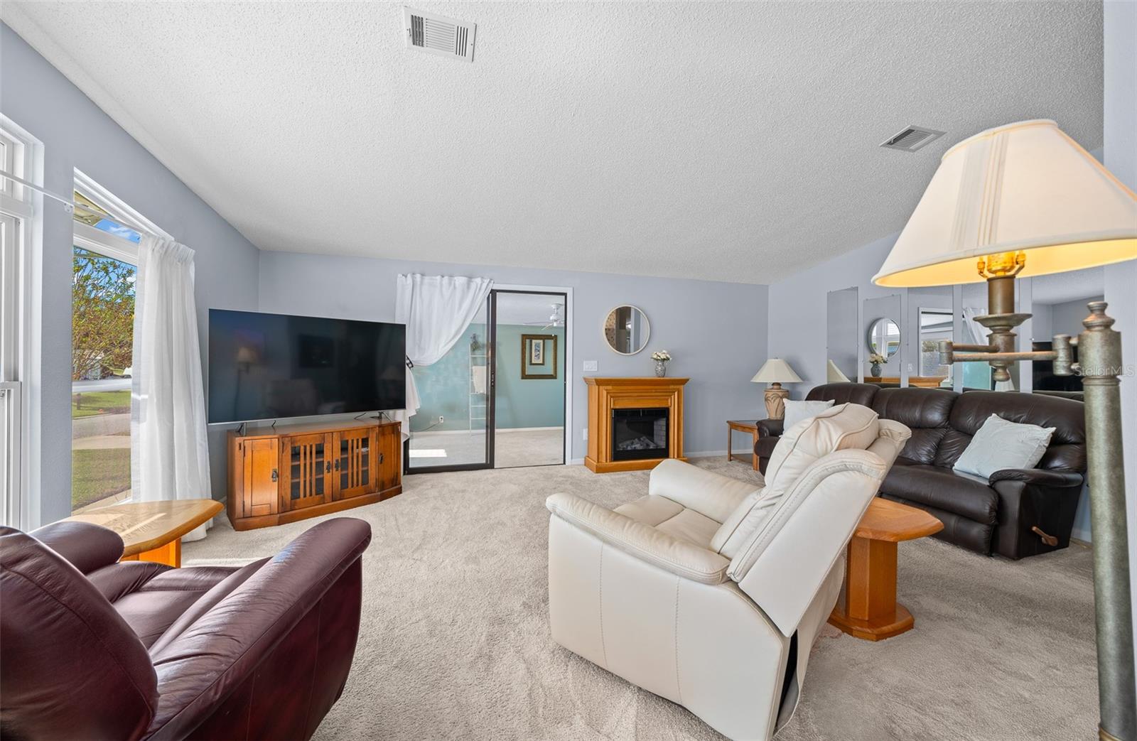 1704 PEBBLE BEACH LN, LADY LAKE, FL, 32159