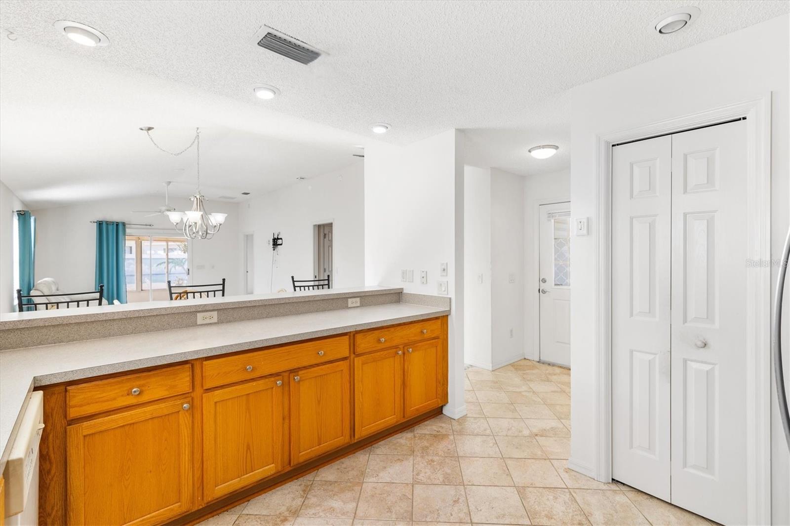 2476 KENMORE LN, THE VILLAGES, FL, 32162
