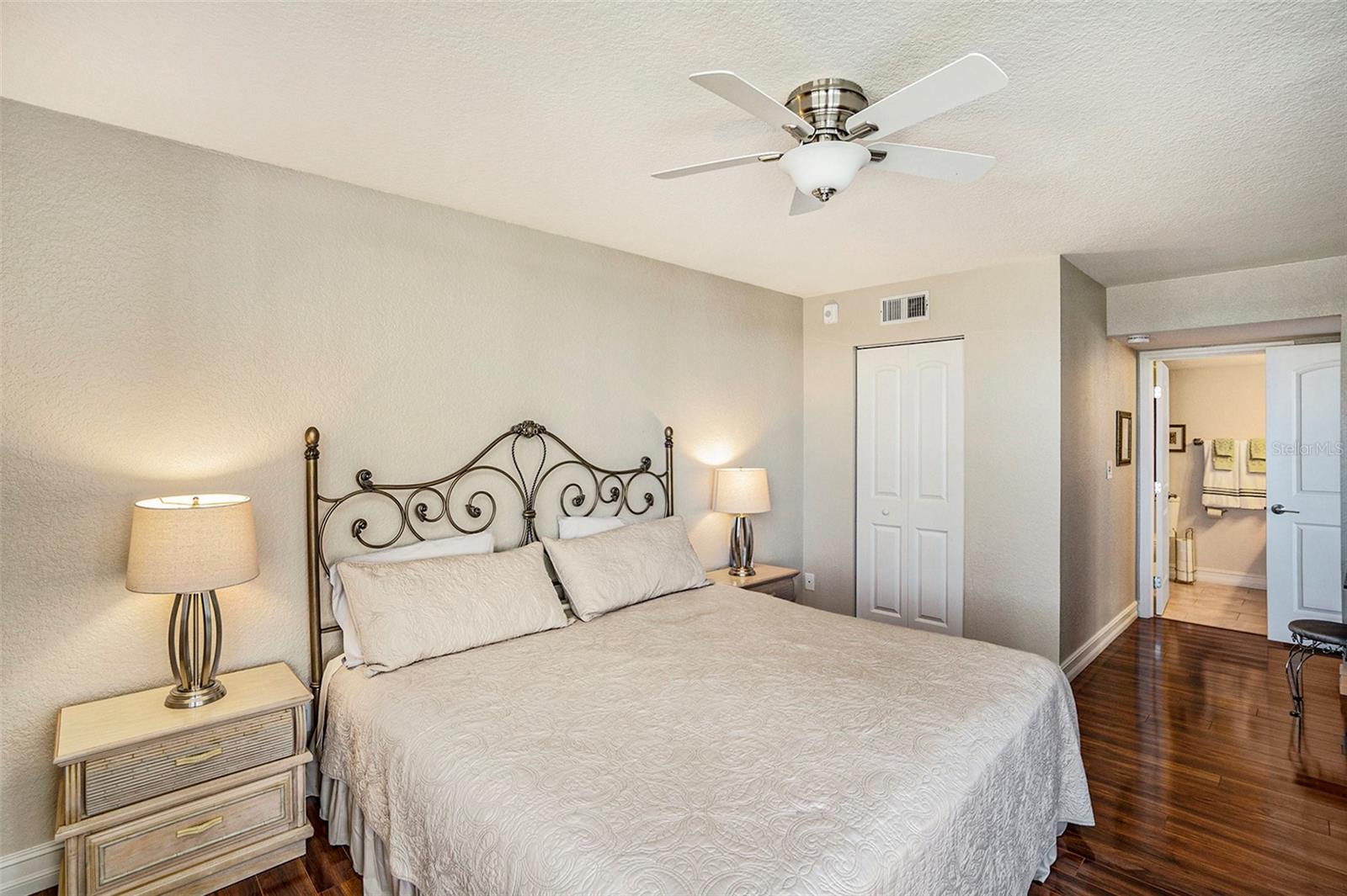 6061 BAHIA DEL MAR CIR #241, ST PETERSBURG, FL, 33715