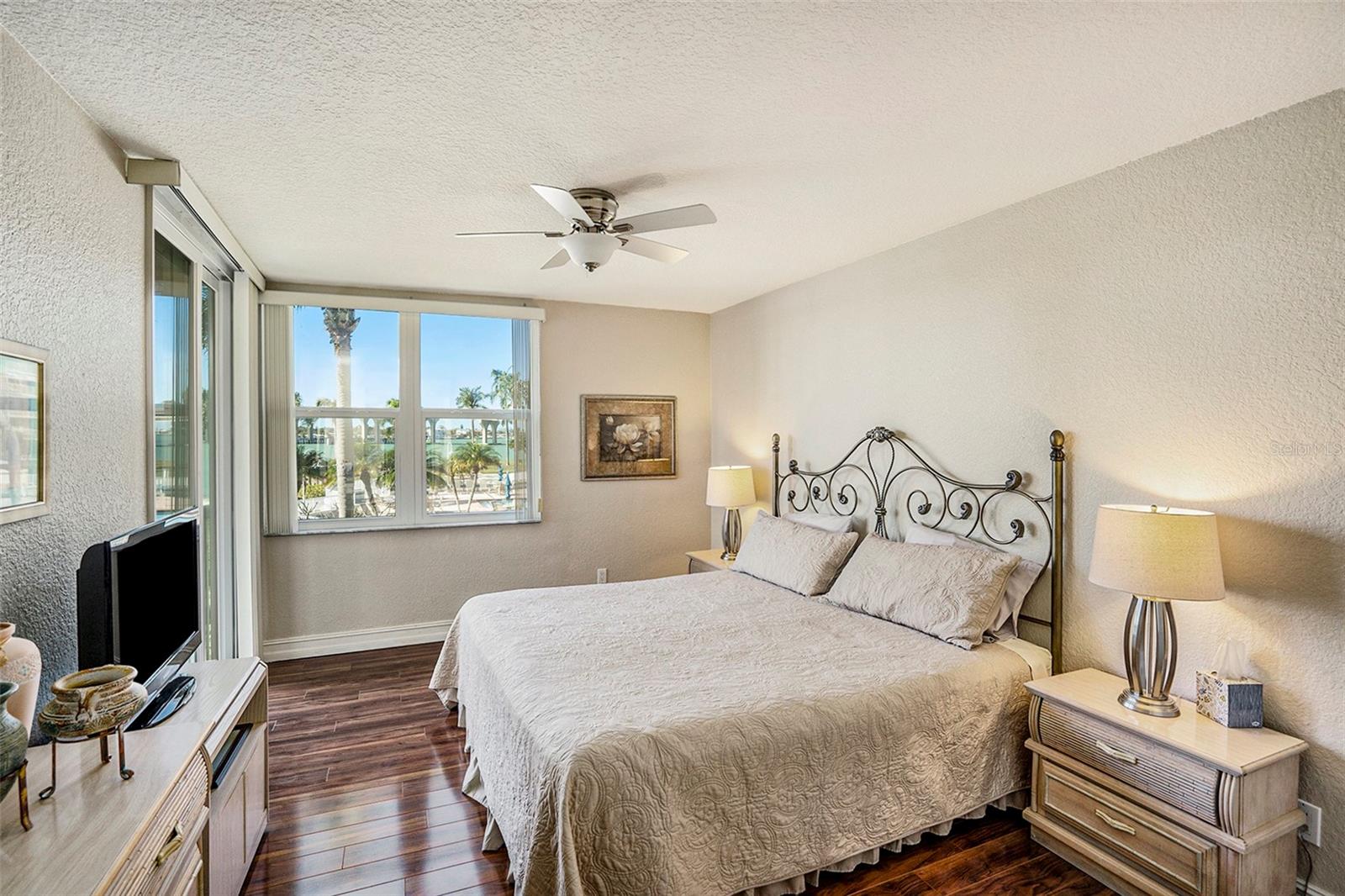 6061 BAHIA DEL MAR CIR #241, ST PETERSBURG, FL, 33715