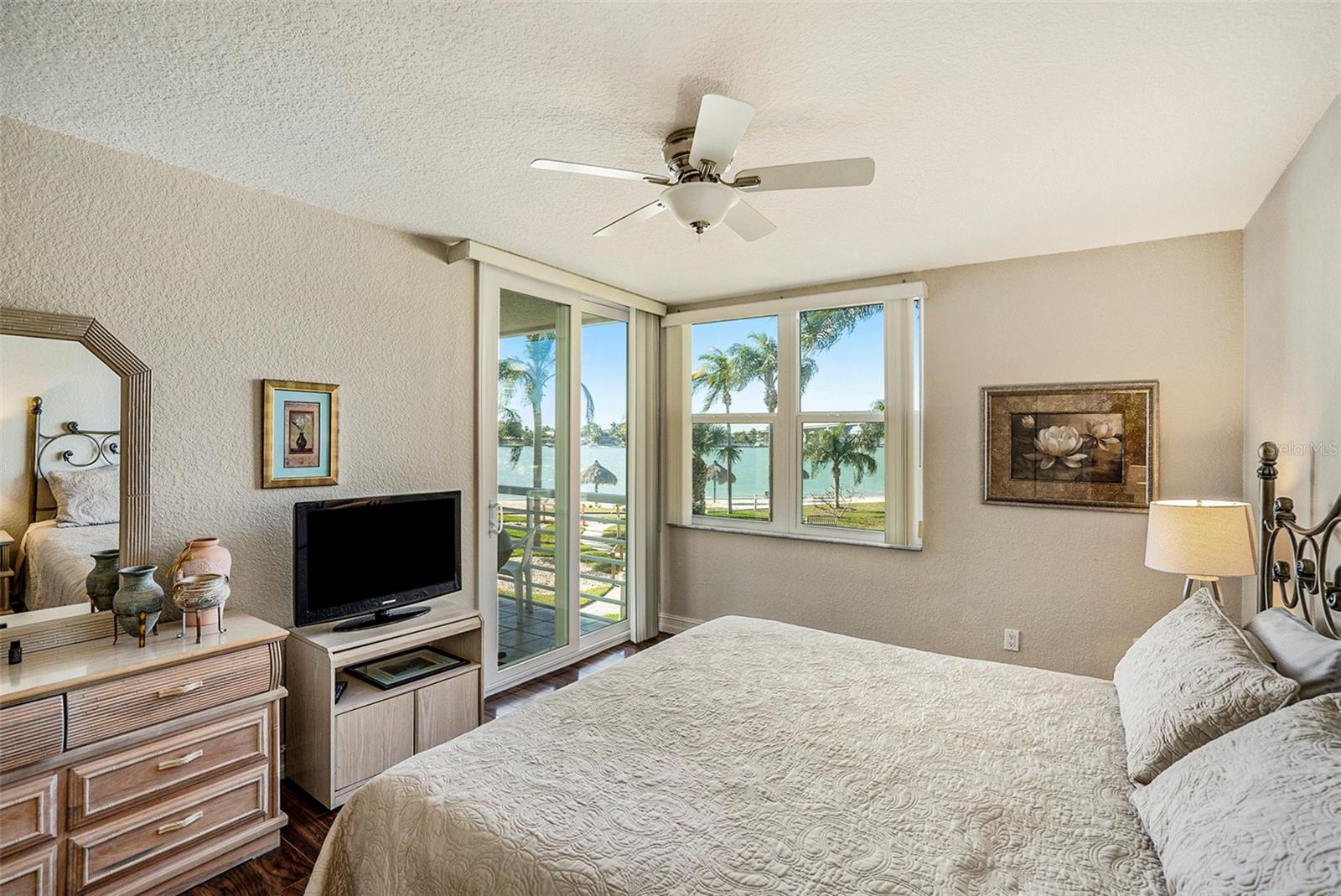 6061 BAHIA DEL MAR CIR #241, ST PETERSBURG, FL, 33715