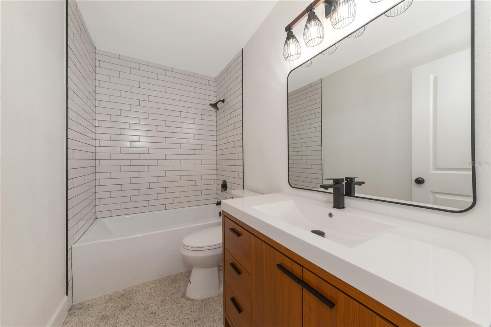 2246 MILL TER, SARASOTA, FL, 34231