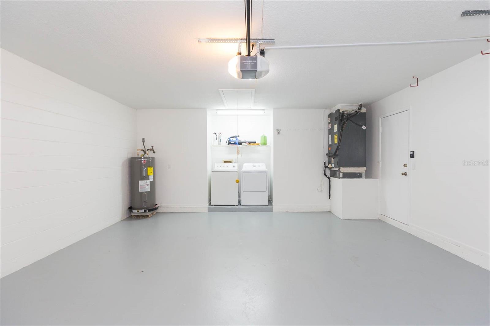 3925 SHORESIDE CIR, TAMPA, FL, 33624