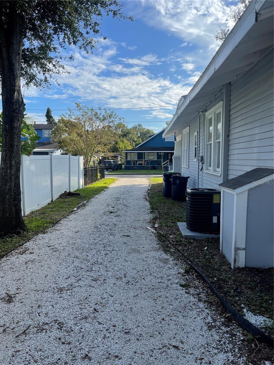 804 E LOUISIANA AVE, TAMPA, FL, 33603