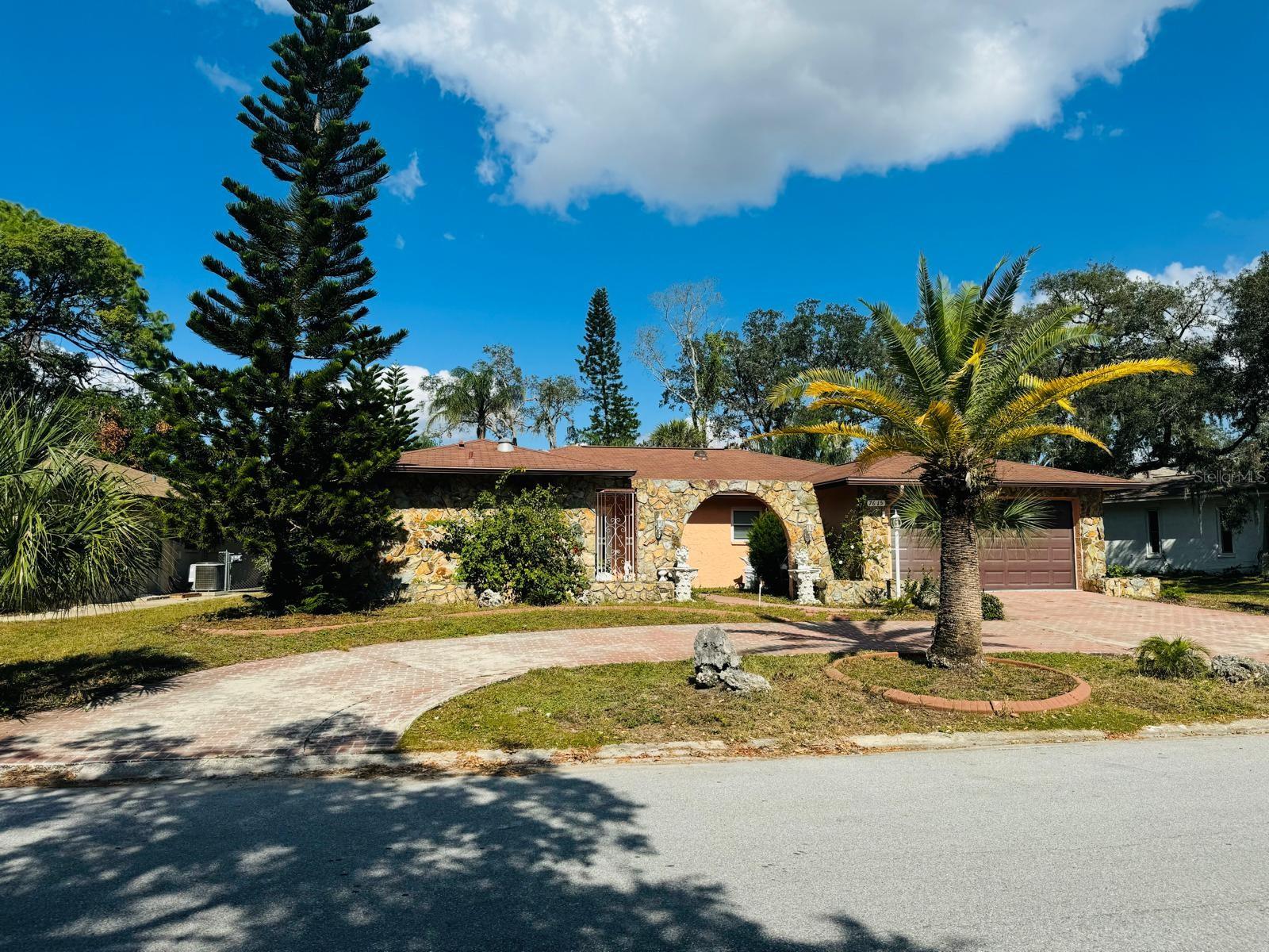 7615 LAUREL OAK CT, PORT RICHEY, FL, 34668