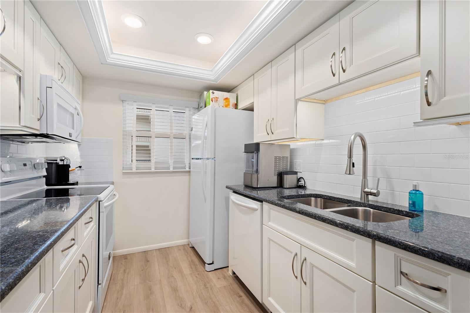 3240 GULF OF MEXICO DR #B404, LONGBOAT KEY, FL, 34228