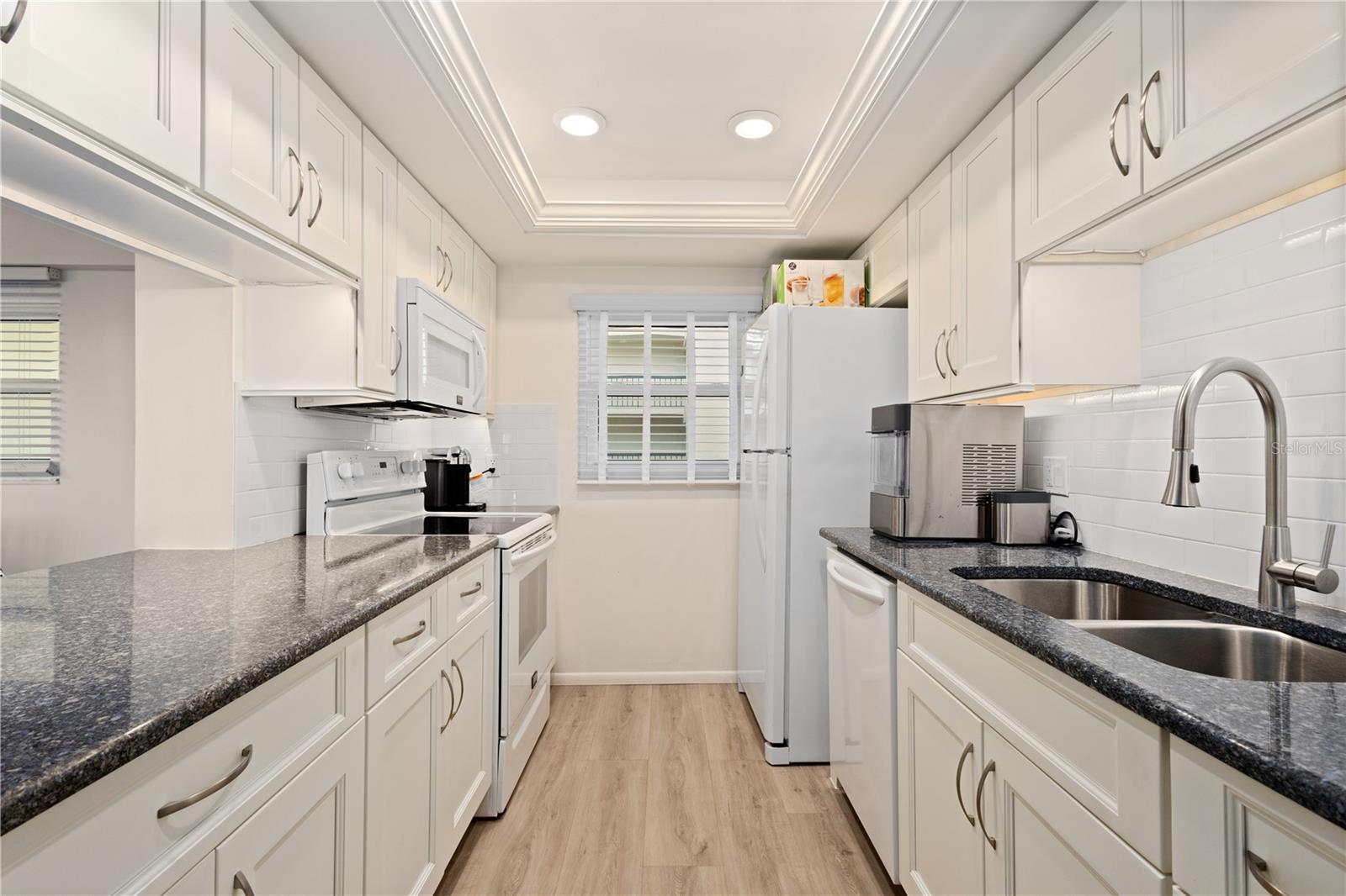 3240 GULF OF MEXICO DR #B404, LONGBOAT KEY, FL, 34228