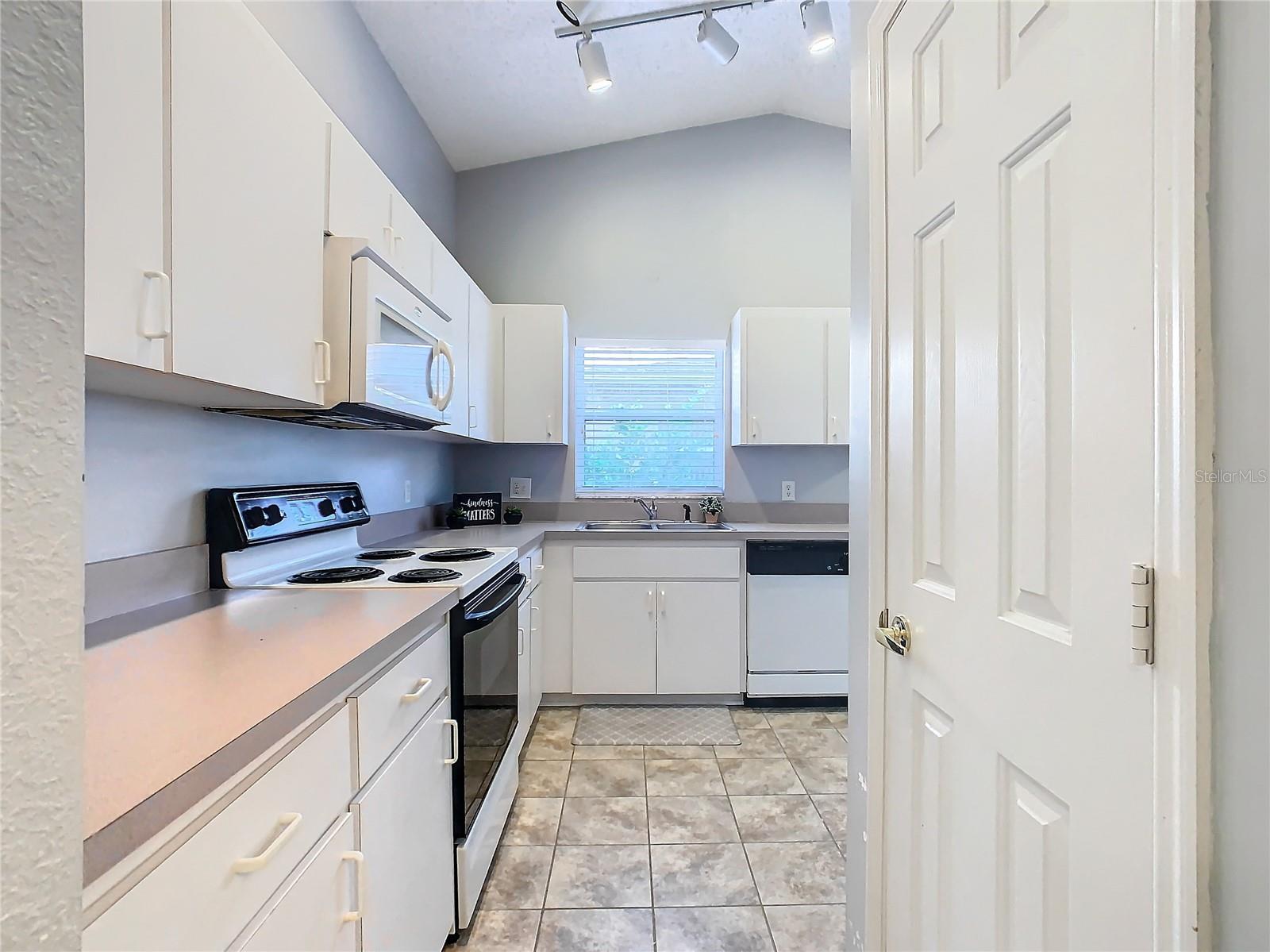 960 OLD CUTLER RD, LAKE WALES, FL, 33898