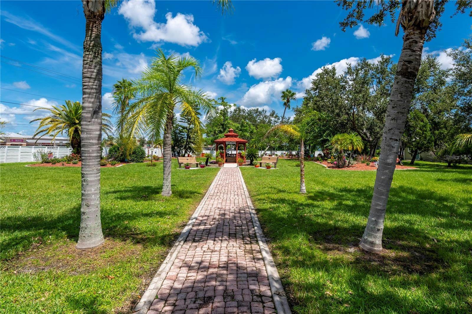 1000 KINGS HWY #17, PUNTA GORDA, FL, 33980