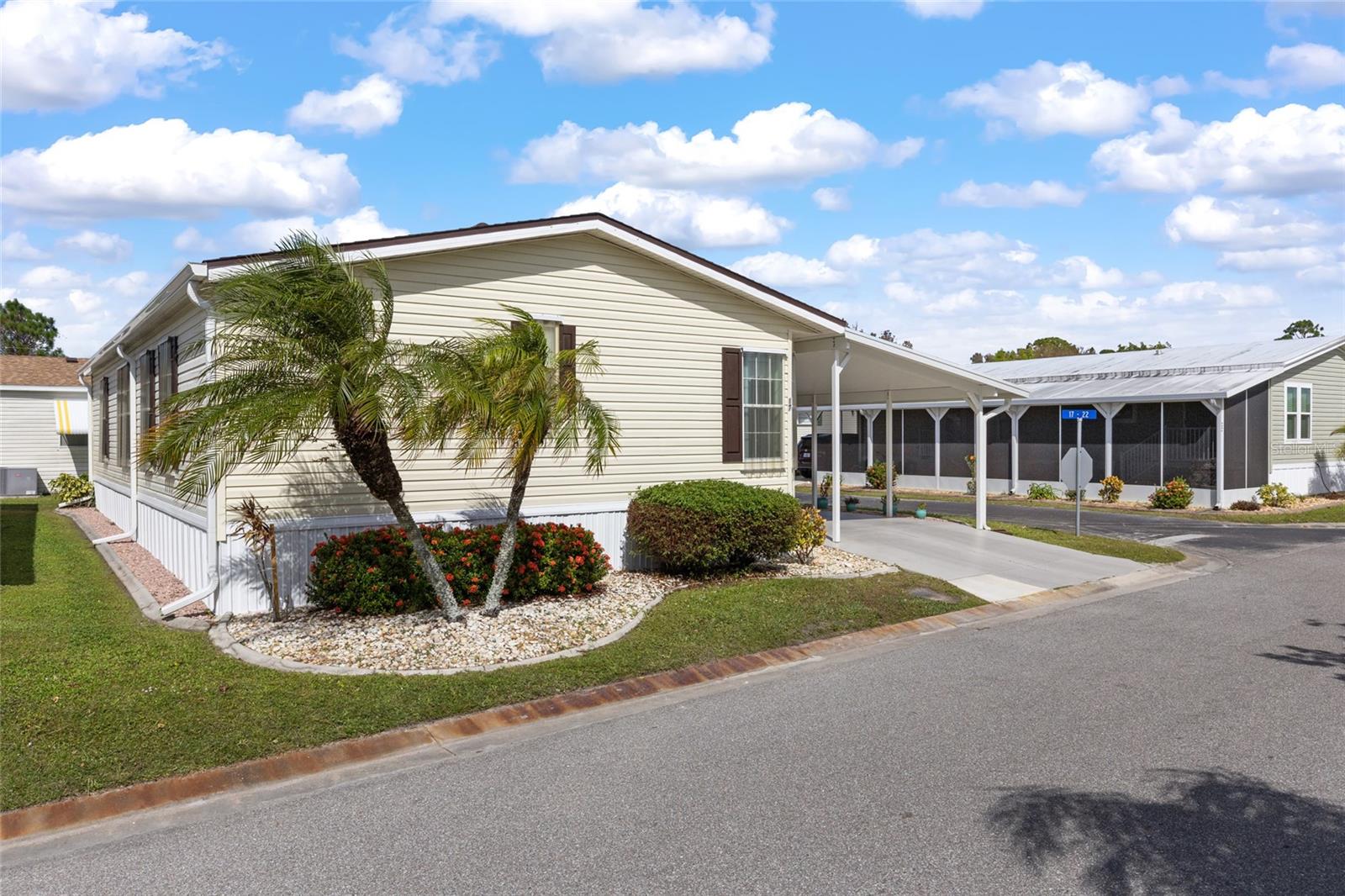 1000 KINGS HWY #17, PUNTA GORDA, FL, 33980