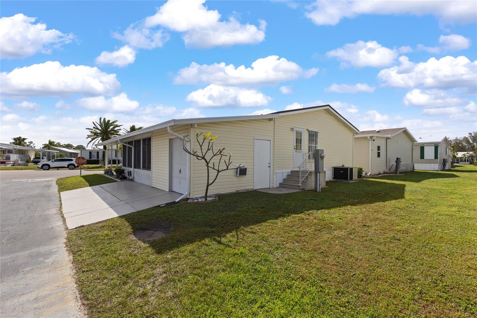 1000 KINGS HWY #17, PUNTA GORDA, FL, 33980