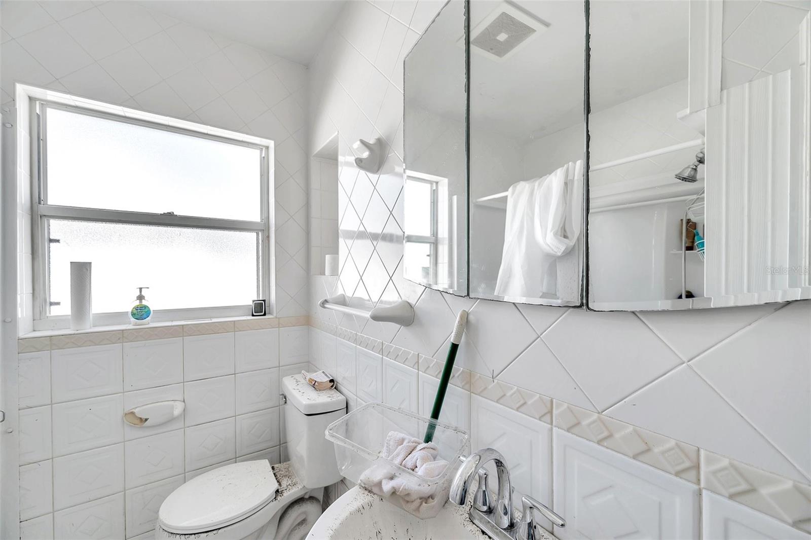 406 161ST AVE, REDINGTON BEACH, FL, 33708