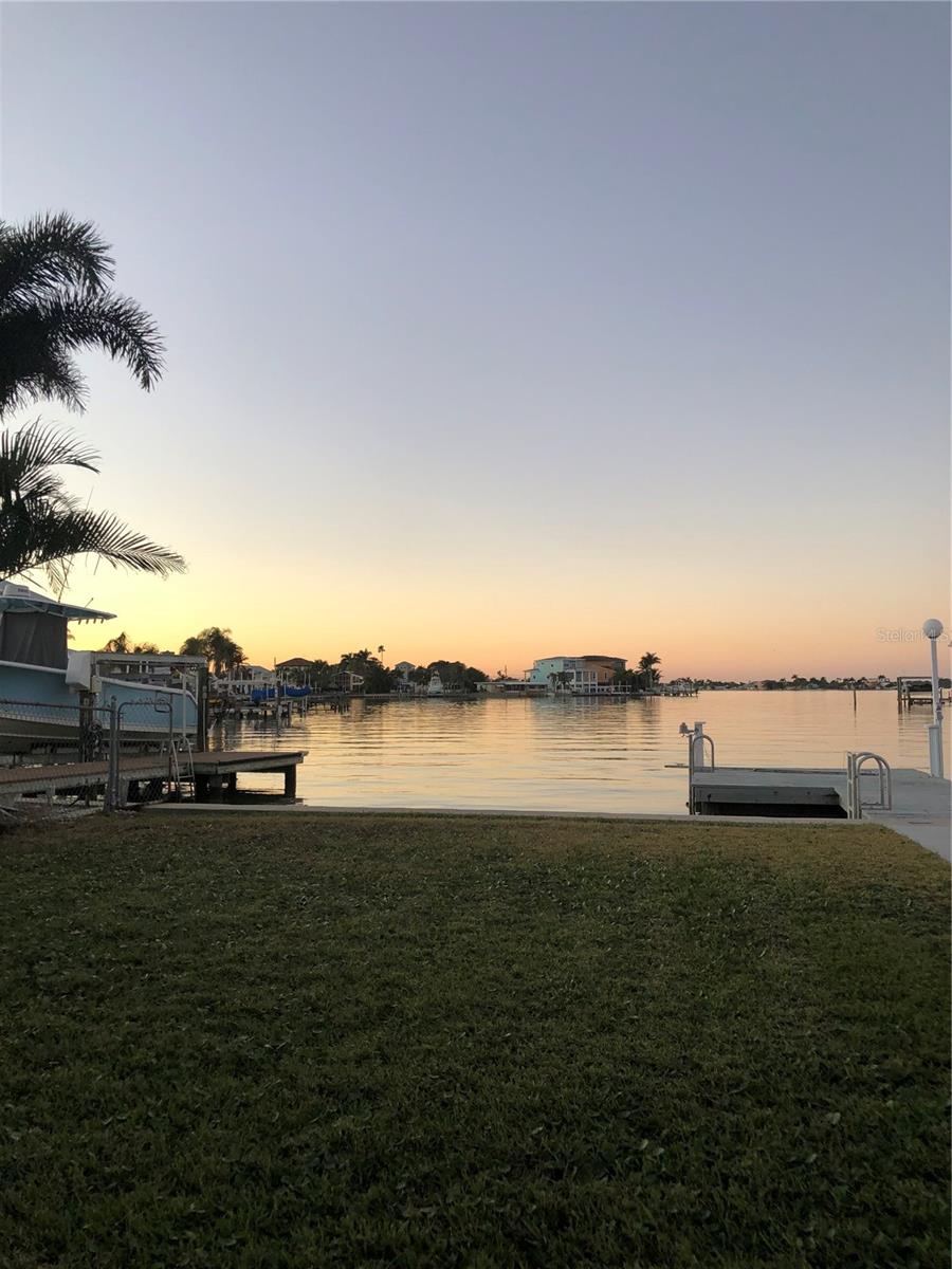 406 161ST AVE, REDINGTON BEACH, FL, 33708