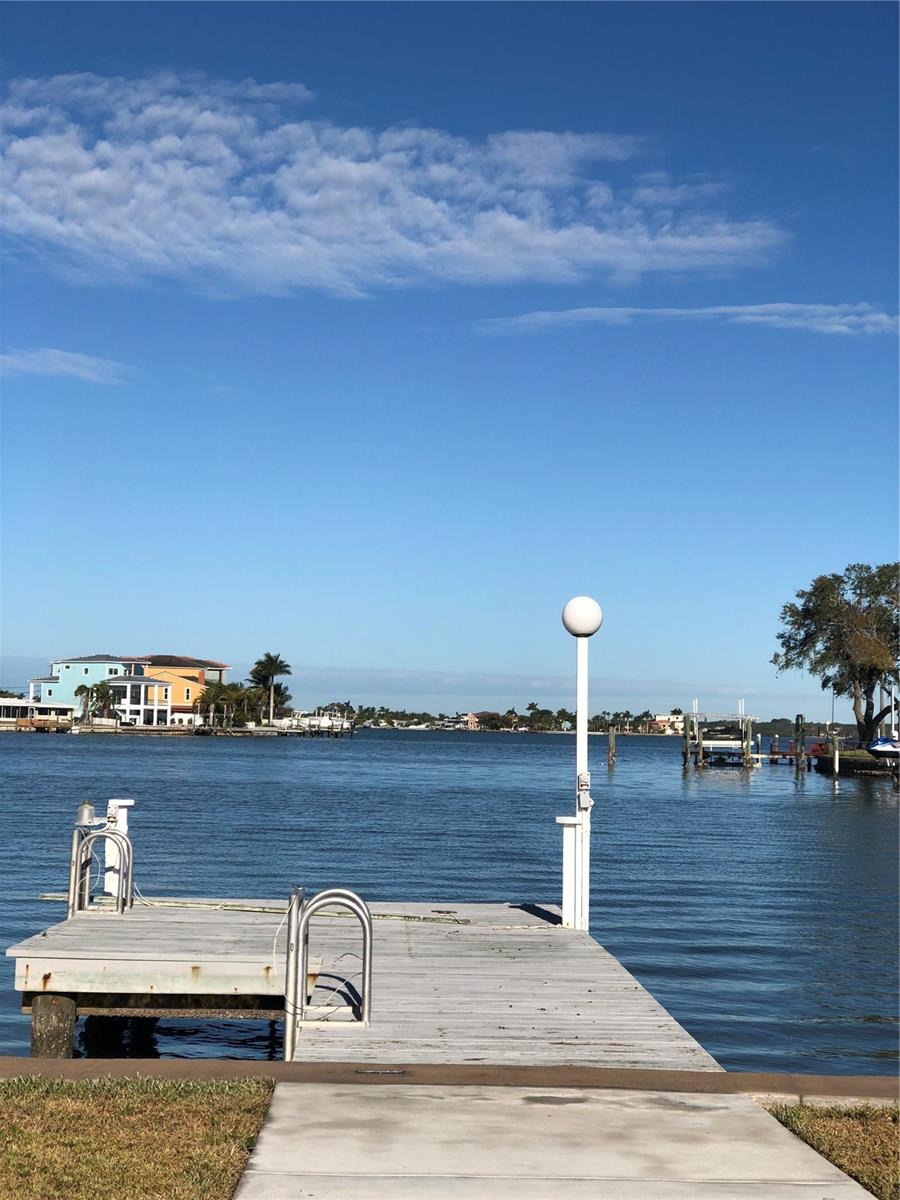406 161ST AVE, REDINGTON BEACH, FL, 33708