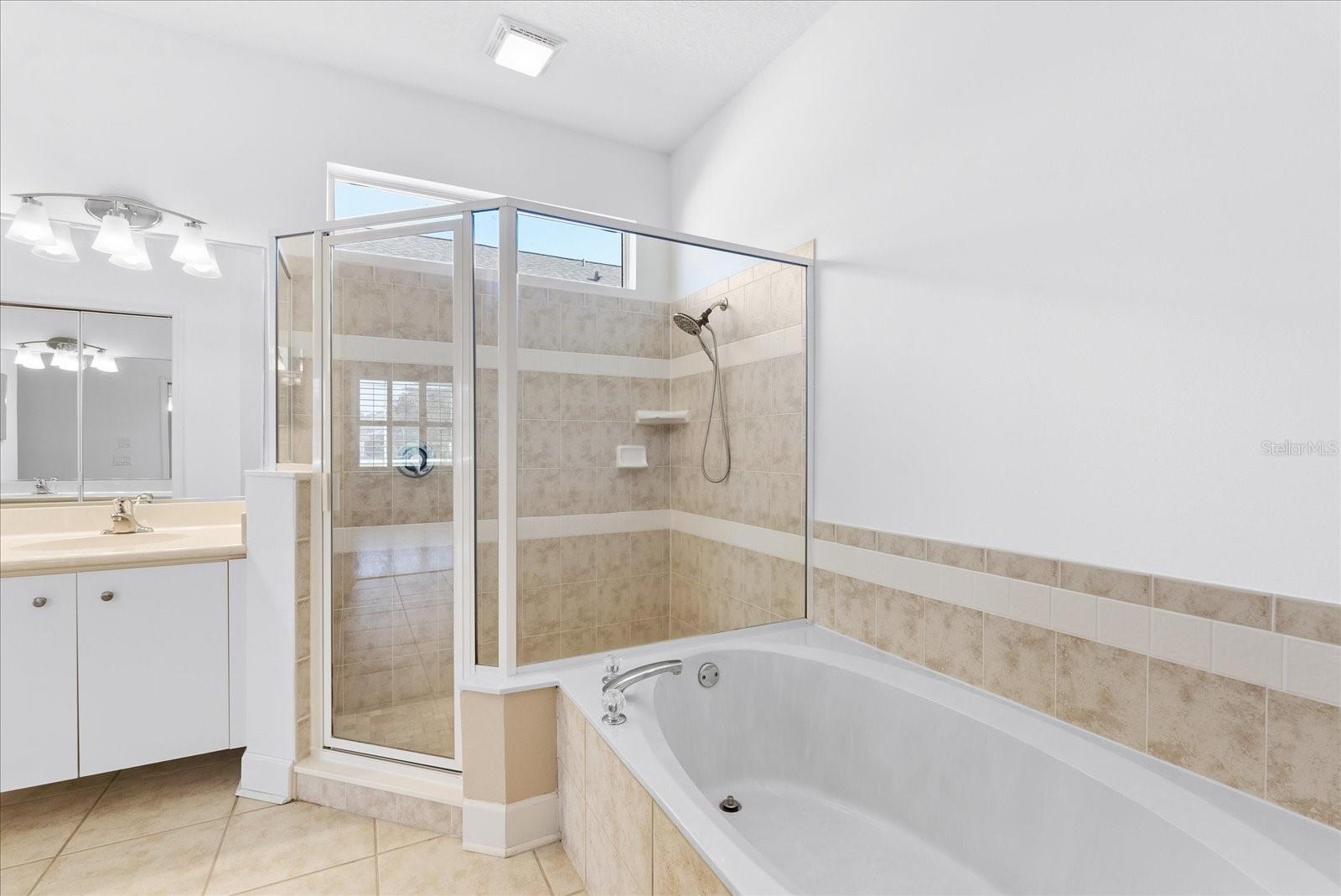 1124 HARTBOURNE LN, ORMOND BEACH, FL, 32174