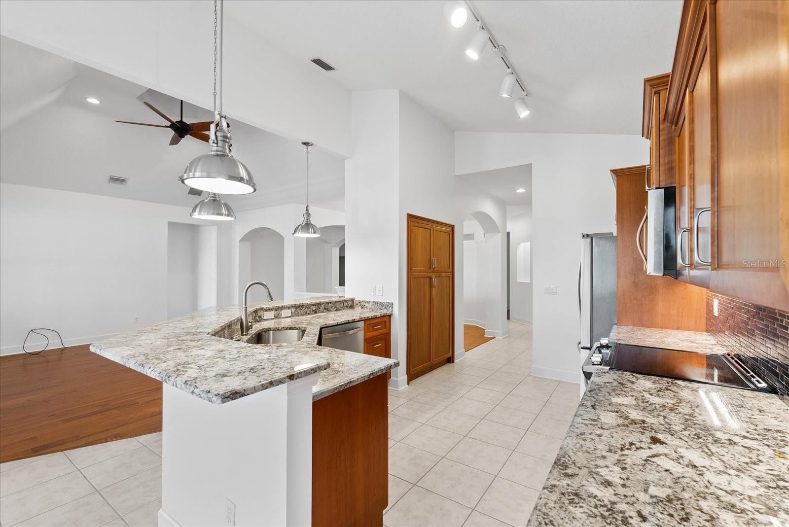 1124 HARTBOURNE LN, ORMOND BEACH, FL, 32174